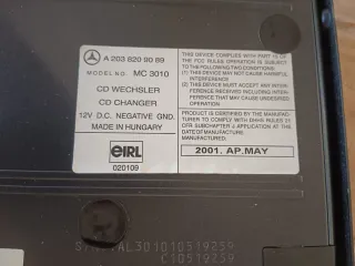 Mercedes Cargador CD