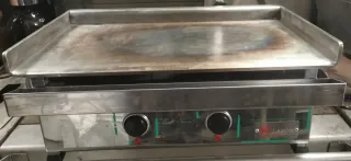 Plancha profesional eléctrica