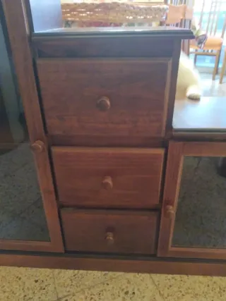 Mueble recibidor madera y cristal