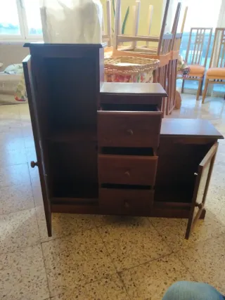 Mueble recibidor madera y cristal