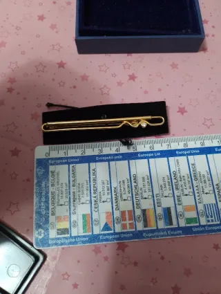 Fermacravatta vintage oro Swarovski