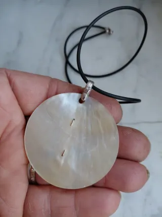 Ciondolo Madreperla e Argento 925 pezzo unico.