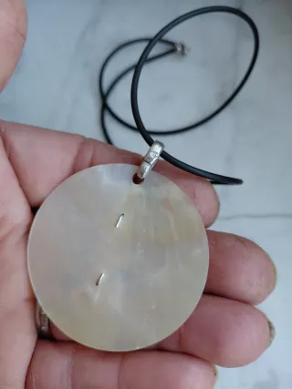 Ciondolo Madreperla e Argento 925 pezzo unico.