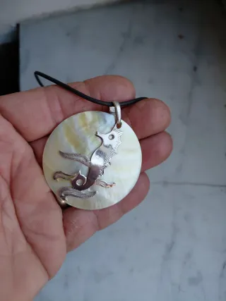 Ciondolo Madreperla e Argento 925 pezzo unico.