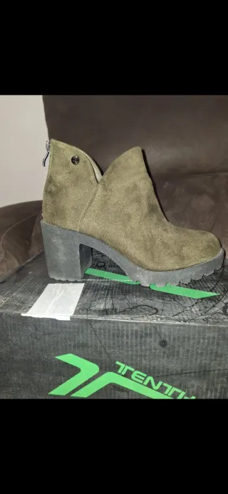 Lote botas+ sandalias