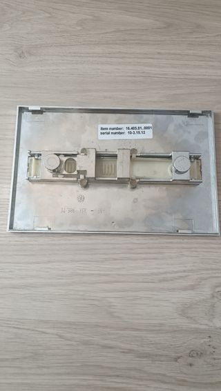 Placa Descarga Roca The Gap WC Suspendido