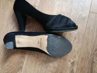 Zapatos de tacón negros talla 40