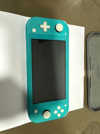 Nintendo Switch Lite Blu con custodia e scheda