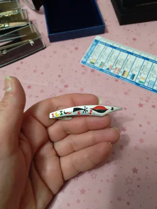 Fermacravatta vintage design colorato