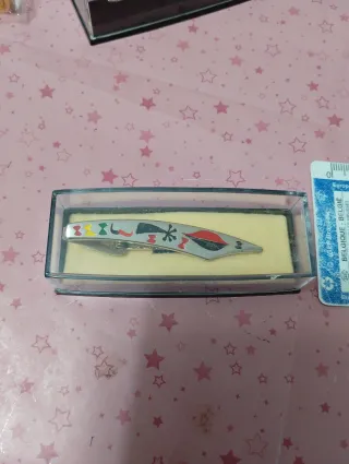 Fermacravatta vintage design colorato