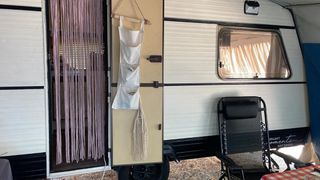 Caravana blanca 750kg