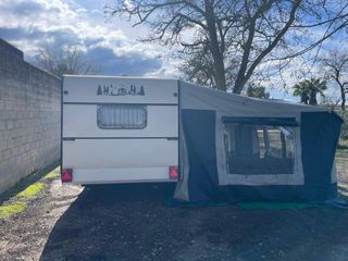 Caravana blanca 750kg