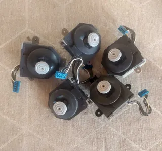 Console PS1 (non legge dischi) + Stick N64 allentati