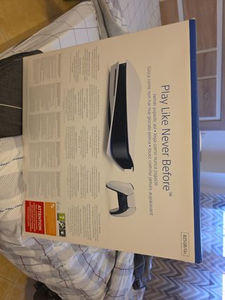 PlayStation 5 + 2 controller + 4 giochi + caricatore doppio