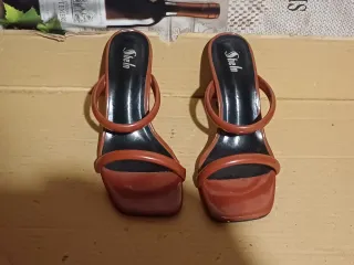 Sandali marroni Shein tacco 37