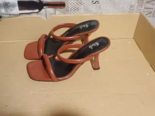 Sandali marroni Shein tacco 37