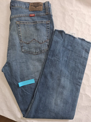 Pantalón Wrangler Slim Straight Azul