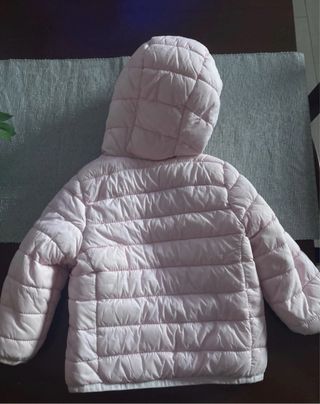 Piumino neonata con cappuccio e orecchie