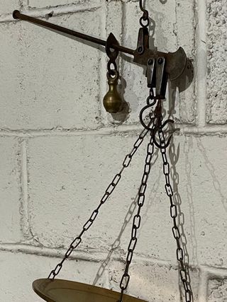 Bilancia antica in ottone