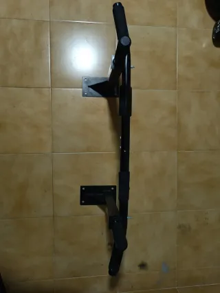 Barra de dominadas para puerta