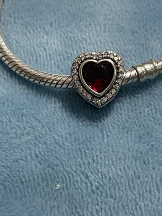 Charm Corazón Brillante Rojo