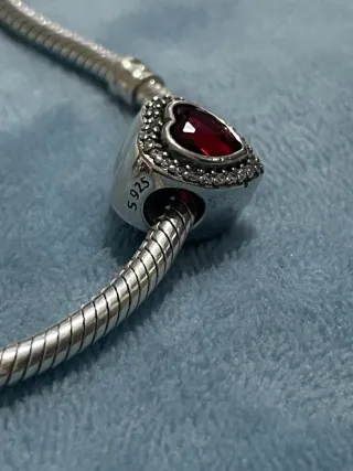Charm Corazón Brillante Rojo