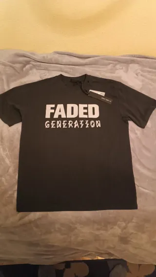 Camiseta Faded Generation Nueva