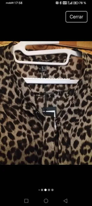 Blusa con estampado de leopardo