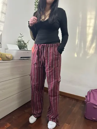 Pantaloni a righe vintage rossi e bianchi