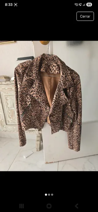 Cazadora animal print