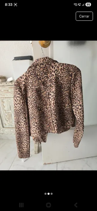 Cazadora animal print