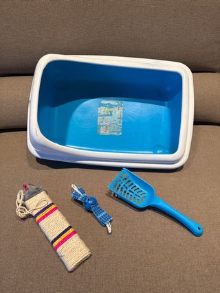 Bandeja y accesorios para gato