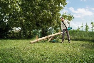 Bosch AFS 23-37 — recortadora eléctrica