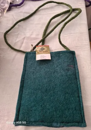 Tracolla in feltro a forma di gufo