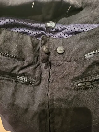 Pantalón moto hombre con protecciones