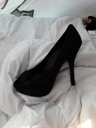 Zapatos de tacón negros