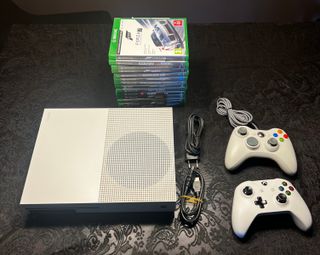 Xbox One S 1TB + 2 Controller + 14 Giochi