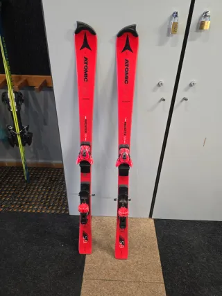 Esquís Atomic Redster S9 138cm