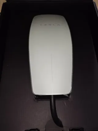 Wall connector (Cargador Tesla)