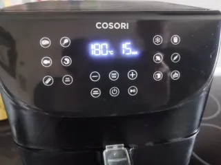 Freidora de aire Cosori negra