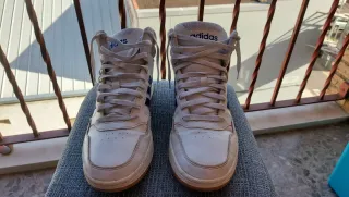 Zapatillas Adidas Hi-Top Blancas y Azules