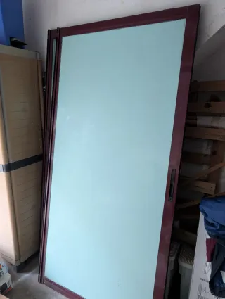 Puerta Balconera Corredera de color granate