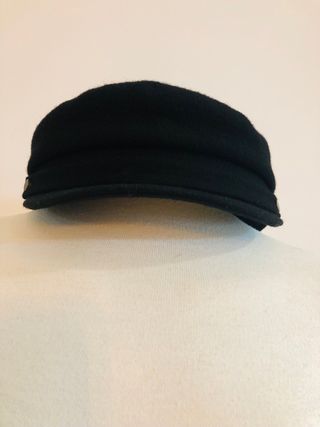 Gorra tipo marinero negra