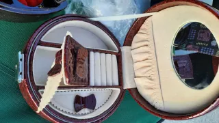 Portagioie vintage rosso e bianco