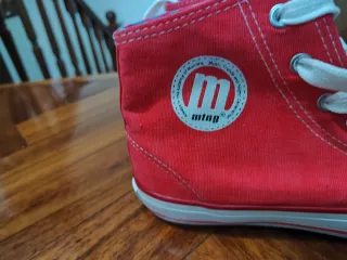 Zapatillas Mustang Rojas Talla 40