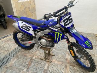 Yamaha YZF 450 - Moto de cross