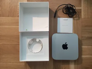 Mac Mini M2 A2686 + Hub + Disco SSD - Como Nuevo
