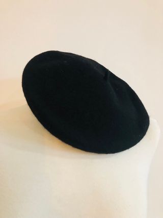 Boina de paño negra