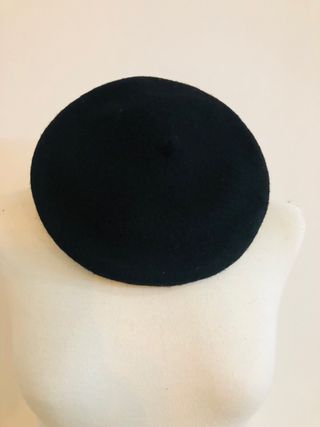 Boina de paño negra