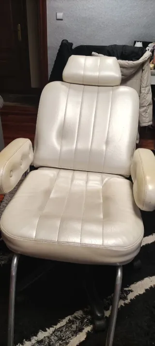 Sillón de estética reclinable